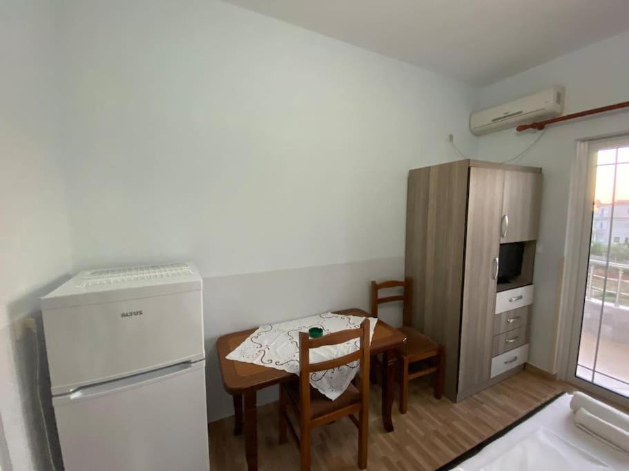 Guesthouse Xhimi Ksamil Kültér fotó